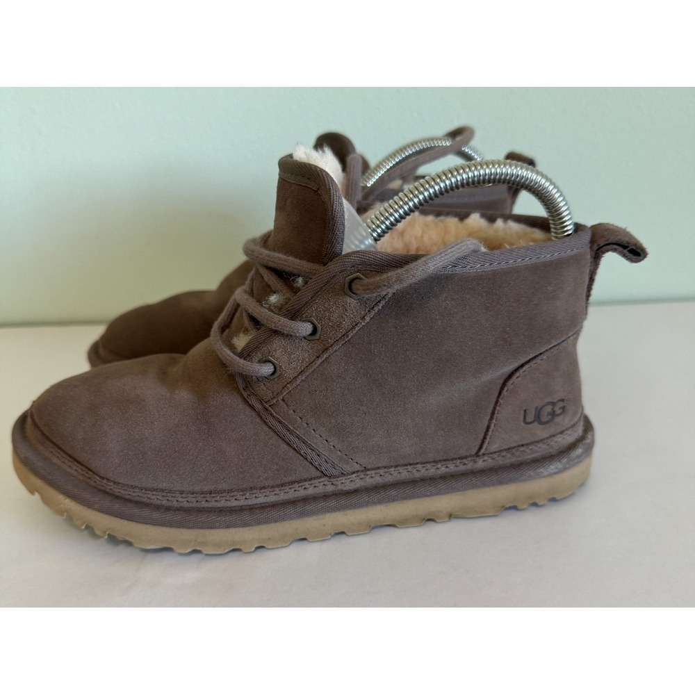 UGG Woman Size 7 Ankle Boots Neumel Chukka Chestnut UGG Plush Wool GUC